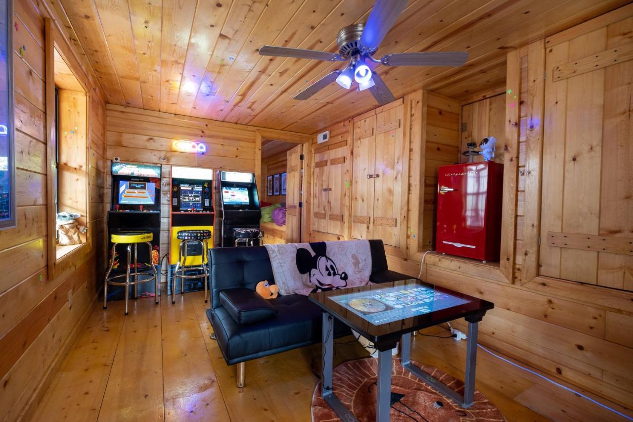 Three Dog Night - Pet-Friendly Cabin With Hot Tub Villa Blue Ridge Kültér fotó
